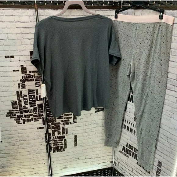 Danskin L Gray Zen Statement Short Sleeve Tee & Jogger Pants Lounge Set - Picture 3 of 4